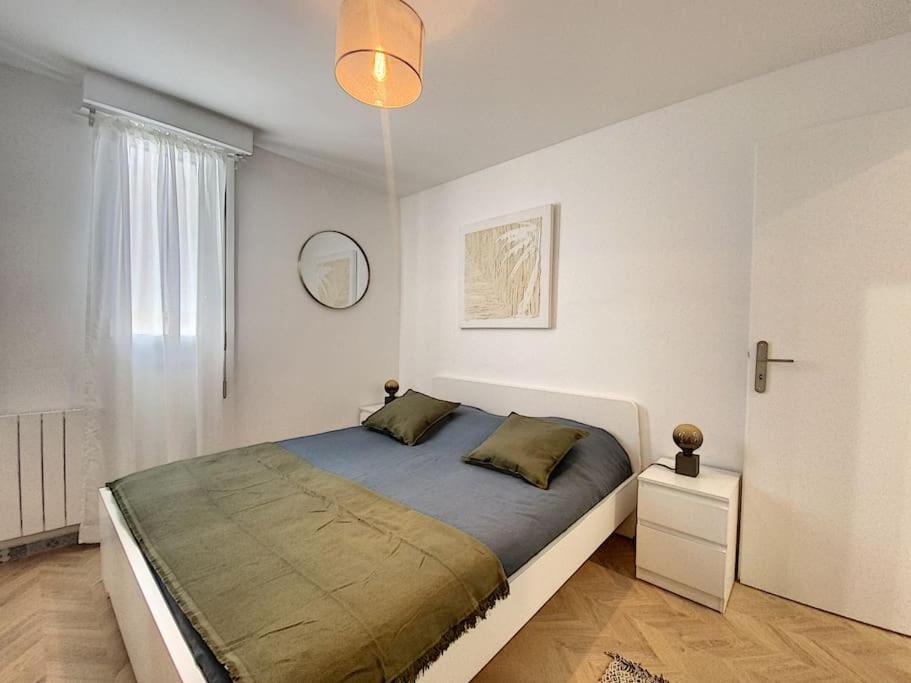 Appartement Style Architecte Proche De La Plage Cannes Exterior photo